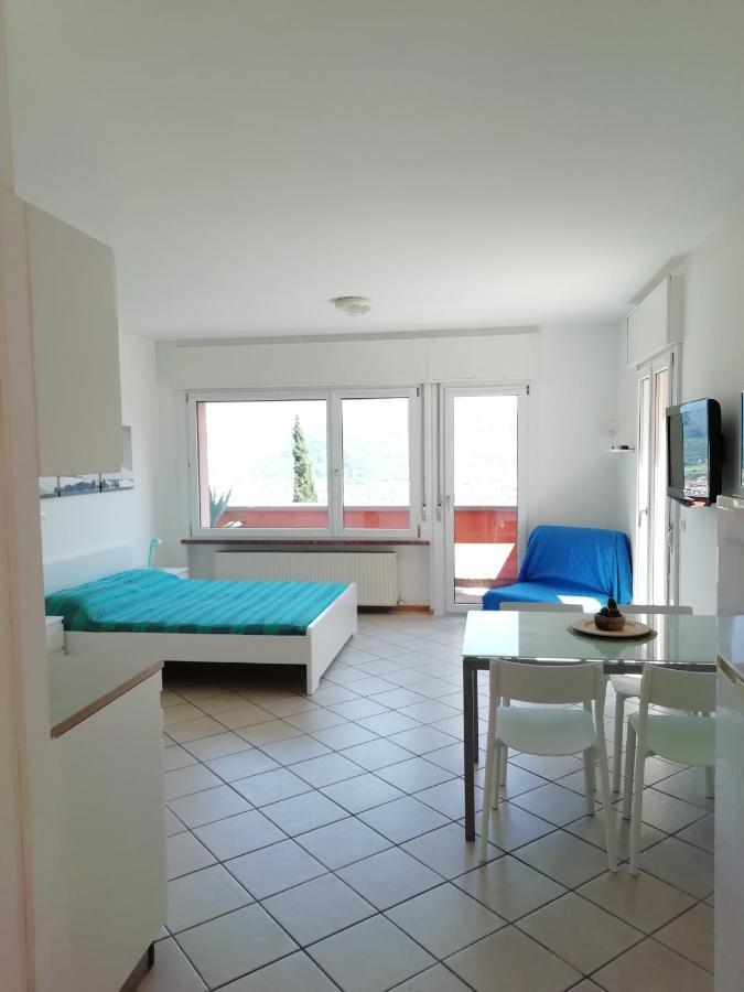 Lake & Castle View Apartment Riva del Garda Exteriér fotografie